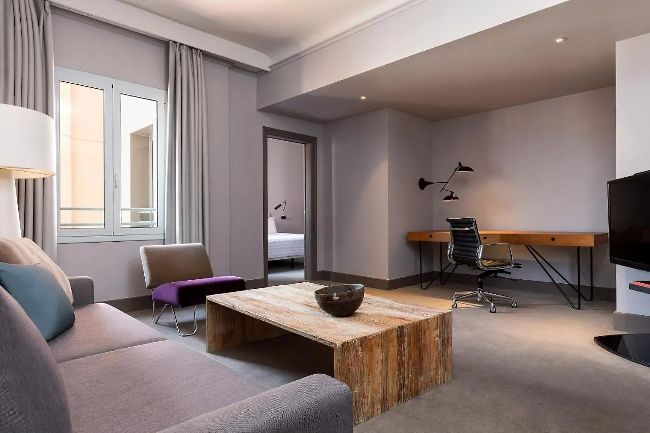 Le Meridien Barcelona 5*,